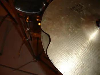 is it possible to fix cracked cymbals
