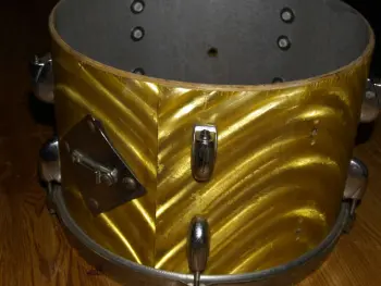 gretsch 8&quot;x12&quot; tom in GOLD SATIN FLAME! (missing mufflers, otherwise complete!)