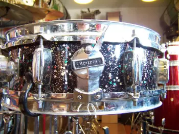 Rogers Holiday in Mardi Gras Pearl