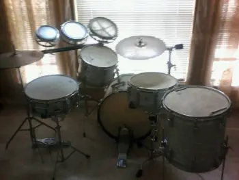 Help identifying a model name for a 1960 Ludwig