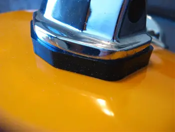 1980 Ludwig Floor Tom has extension?