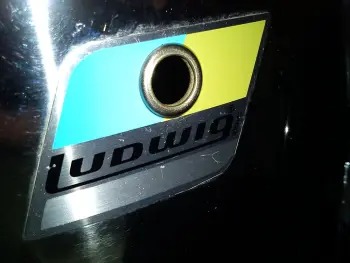 1970s S/S Ludwig Thunder Down Under