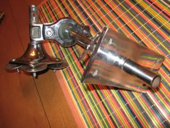 Slingerland: Tom mounting hardware