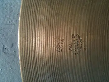 Interesting vintage cymbals...