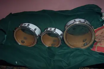 can anyone help me with info on LUDWIG BASE DRUM