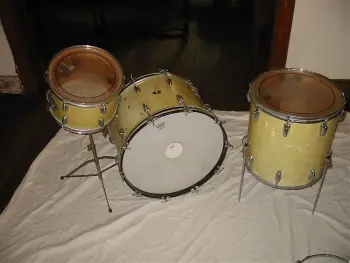 50's Radio King kit w/ single ply snare