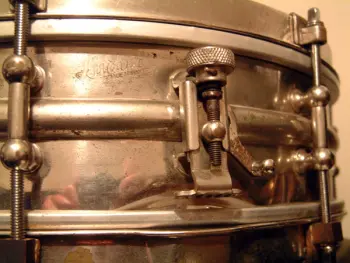1918-1941 Ludwig Metal Snare with P-338 Strainer Dating Based On Catalogues.