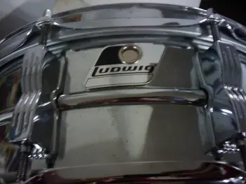 Identifying ludwig snare. Vintage?