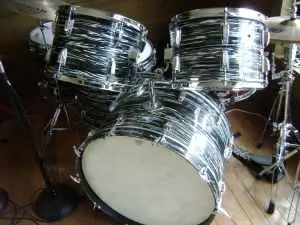 Ludwig early 70's Oyster Black Pearl???