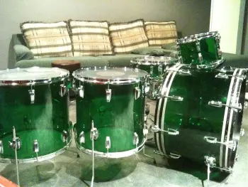 FS 70s Ludwig green vistalite kit w/ hw