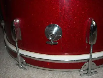 I want to know the manufacturer of my drums