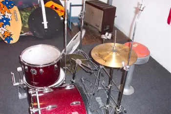 Maroon 5 piece Slingerland drum set