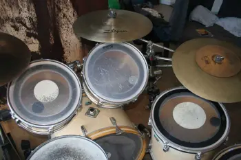 70's ludwig maple shell 24 in kick