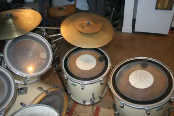 70's ludwig maple shell 24 in kick