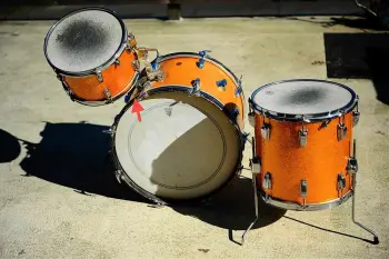 1964 Ludwig Downbeat Sparkling Gold Pearl