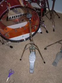 Slingerland Dynamo and Ludwig Hercules stands