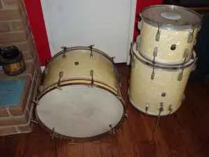 Leedy kit for sale here in town - not mine