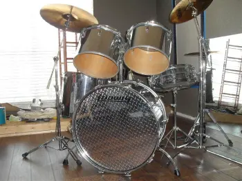 What year is this Ludwig kit?