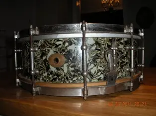 1929 Ludwig Marble Pearl