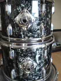 Identifying Slingerlands with no badges