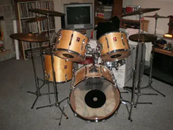 WTB: 70's Premier floor tom in Nat. Wood