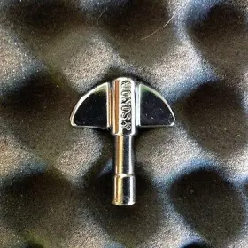 key for slotted lugs?
