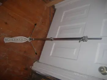 Mid 60s Olympic high hat stand question