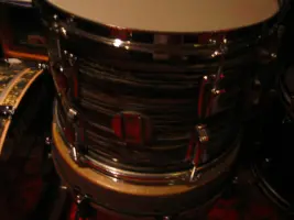 Ludwig Oyster Black/Supraphonic snare drum/Ringo signature?