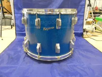 Nice Rogers Dyna Sonic 12x15 snare on....