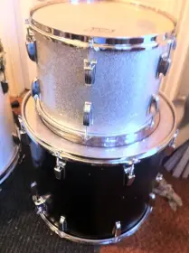 3 ludwig shells and LOTS of questions...