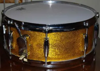 Gretsch Round Badge 4157 snare, Gold Sparkle, micro sensitive throw, All original!