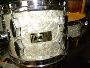 FIBES Drums--Zildjian cymbals....from Chuck