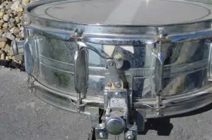 apollo chrome over brass snare