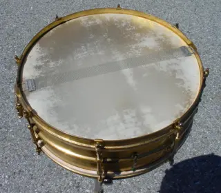 [B]1925 Ludwig &amp; Ludwig 5x15 All Gold Standard Model[/B]