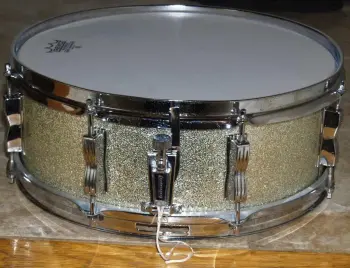 70's Ludwig Jazz Fest snare, 5&quot;x14&quot; SIlver Sparkle, b/o pointy badge, 3 ply, 8 lug