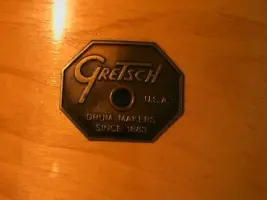 is my gretsch a fake? Help me pls