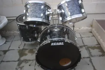 For Sale Vintage Pearl Drum set Black Diamond Pearl