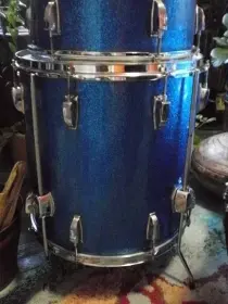 Trying to figure out the selling value of my vintage ludwig