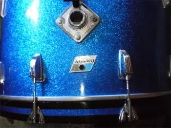 Trying to figure out the selling value of my vintage ludwig