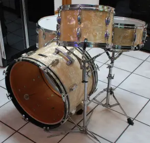 4 Piece Pearl Modern Jazz kit on Ebay