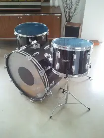 Early 70's Script Rogers kit. 24&quot;/14&quot;/18&quot; $375 OBO