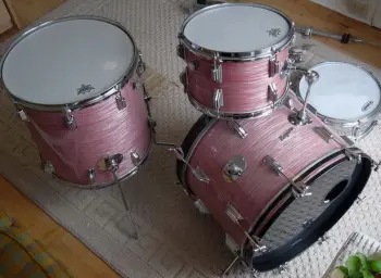 Rogers Wine Red Ripple kit 20/12/16