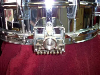 PRICE CHECK - VINTAGE LUDWIG SNARE (1978-1979) Badge #2227507