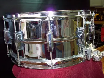 PRICE CHECK - VINTAGE LUDWIG SNARE (1978-1979) Badge #2227507