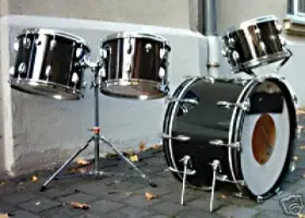 Identify this Slingerland kit