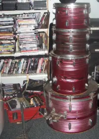 Expert help needed to identify another 5-piece vintage pawn shop beauty!!!!!!!