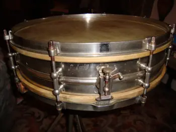 1918-1941 Ludwig Metal Snare with P-338 Strainer Dating Based On Catalogues.