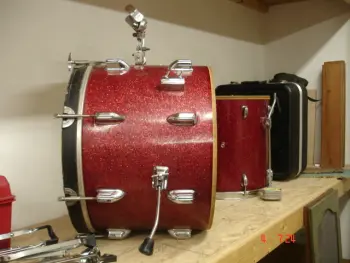 Vintage Pearl President set?