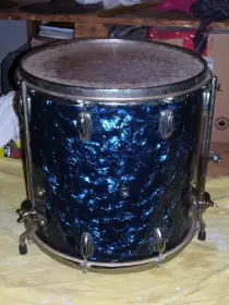 What brand of floor tom do I have here?