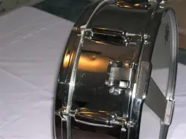 Slingerland Radio? Artist?